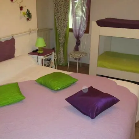 Les Galets D'evelyne Bed and Breakfast *