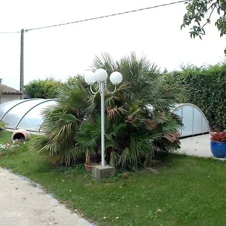 Les Galets D'evelyne Bed and Breakfast *